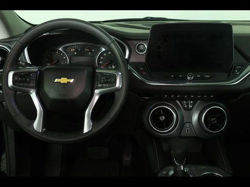 Used 2023 Chevrolet Blazer LT AWD/4WD image 14