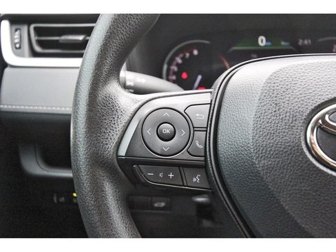 Used 2024 Toyota RAV4 XLE w/ Convenience Package FWD image 18