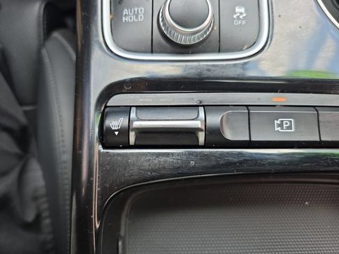 Used 2022 Kia Stinger GT-Line w/ Sun & Sound Package RWD image 25