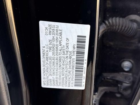 Used 2024 Honda Pilot Touring image 13