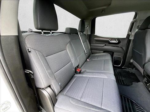 Used 2025 Chevrolet Silverado 1500 LT image 29