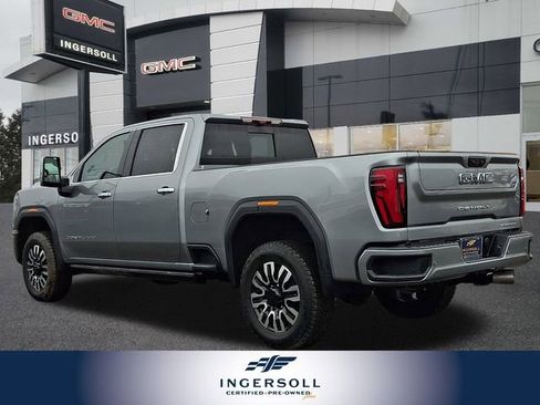 Used 2025 GMC Sierra 2500 Denali Ultimate w/ Max Trailering Package image 6