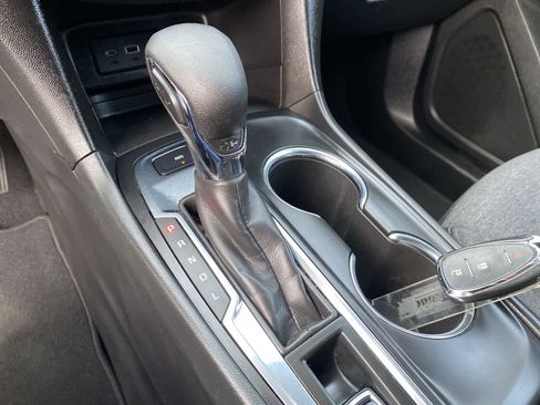 Used 2022 Chevrolet Equinox LT image 28