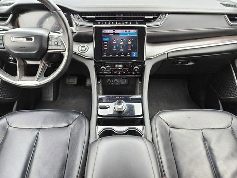 Used 2022 Jeep Grand Cherokee Limited image 13