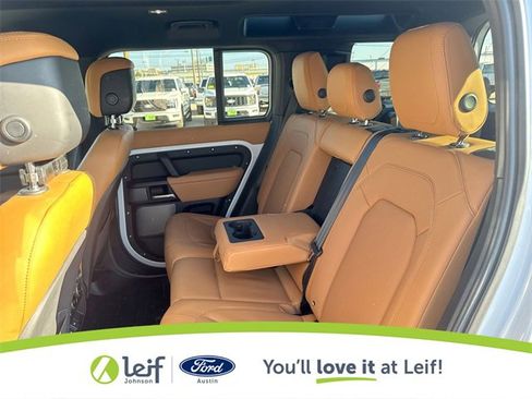 Used 2023 Land Rover Defender 110 V8 image 29