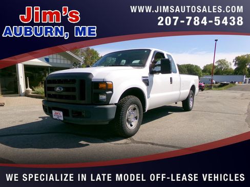 Used 2009 Ford F250 Lariat image 1