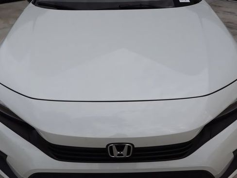 Used 2023 Honda Civic Sport image 16