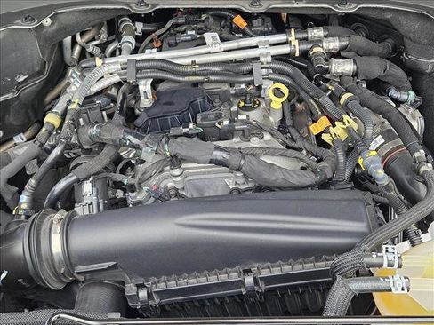 Used 2025 Ford Explorer Active image 22