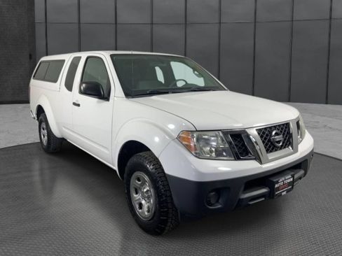 Used 2012 Nissan Frontier S RWD image 4