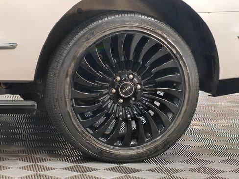 Used 2019 Lincoln Navigator Black Label w/ Cargo Package AWD/4WD image 84