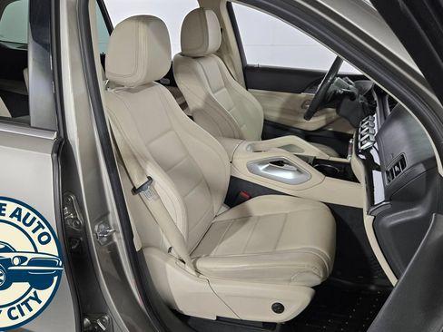 Used 2020 Mercedes-Benz GLS 450 4MATIC image 39