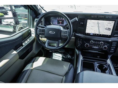 Used 2023 Ford F250 Lariat AWD/4WD image 15