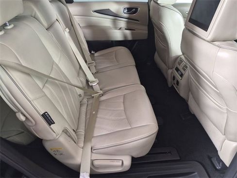 Used 2019 INFINITI QX60 Luxe w/ Essential Package image 29