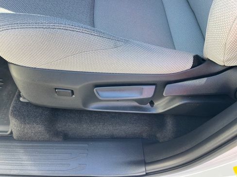 Used 2025 Toyota 4Runner SR5 image 9