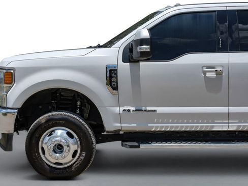 Used 2020 Ford F350 Lariat w/ Lariat Ultimate Package AWD/4WD image 10