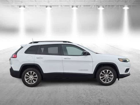Used 2022 Jeep Cherokee Latitude Lux w/ Sun & Sound Group AWD/4WD image 9