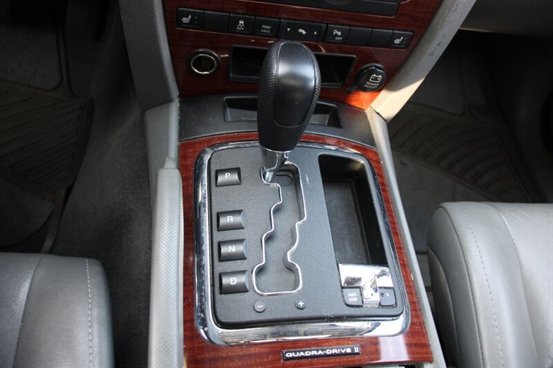 Used 2006 Jeep Grand Cherokee Limited AWD/4WD image 8