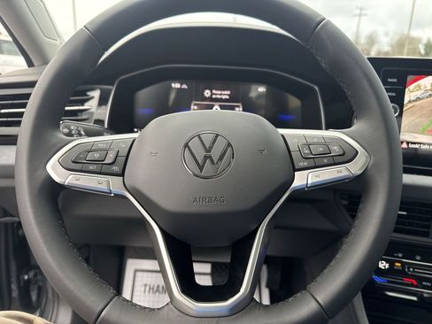 New 2026 Volkswagen Jetta SE FWD image 18