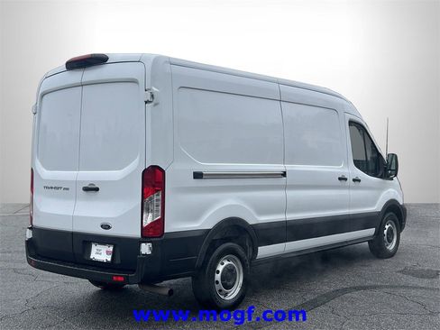Used 2025 Ford Transit 250 148 Medium Roof image 3
