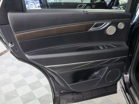 Used 2021 Genesis GV80 3.5T w/ Advanced Package 06 AWD/4WD image 27