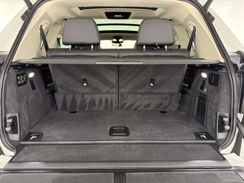 Used 2025 BMW X7 xDrive40i w/ Premium Package AWD/4WD image 29