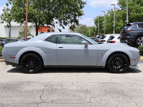 Used 2022 Dodge Challenger R/T Scat Pack RWD image 18