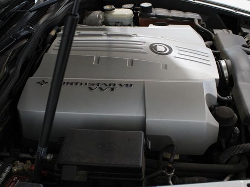 Used 2008 Cadillac XLR RWD image 11