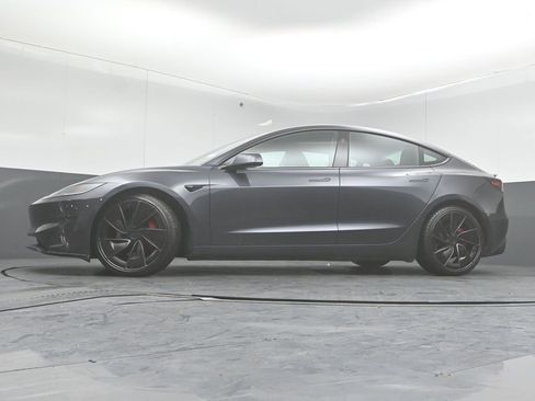 Used 2024 Tesla Model 3 Performance image 30