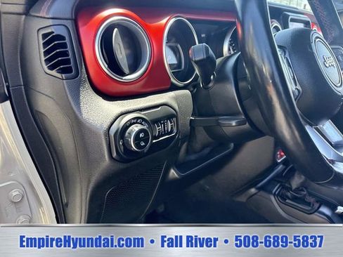 Used 2020 Jeep Gladiator Rubicon AWD/4WD image 19