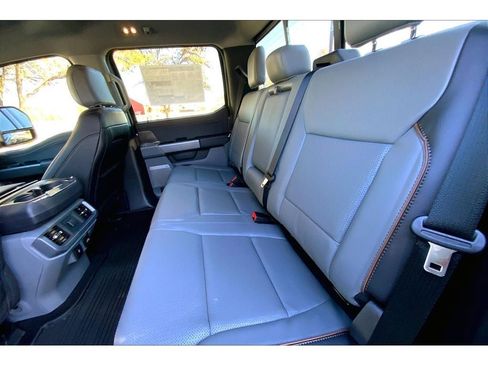 New 2025 Ford F150 Lariat w/ Equipment Group 501A Mid image 11