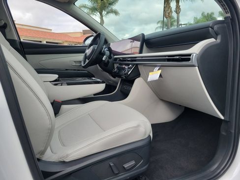 New 2026 Hyundai Tucson Limited FWD image 17