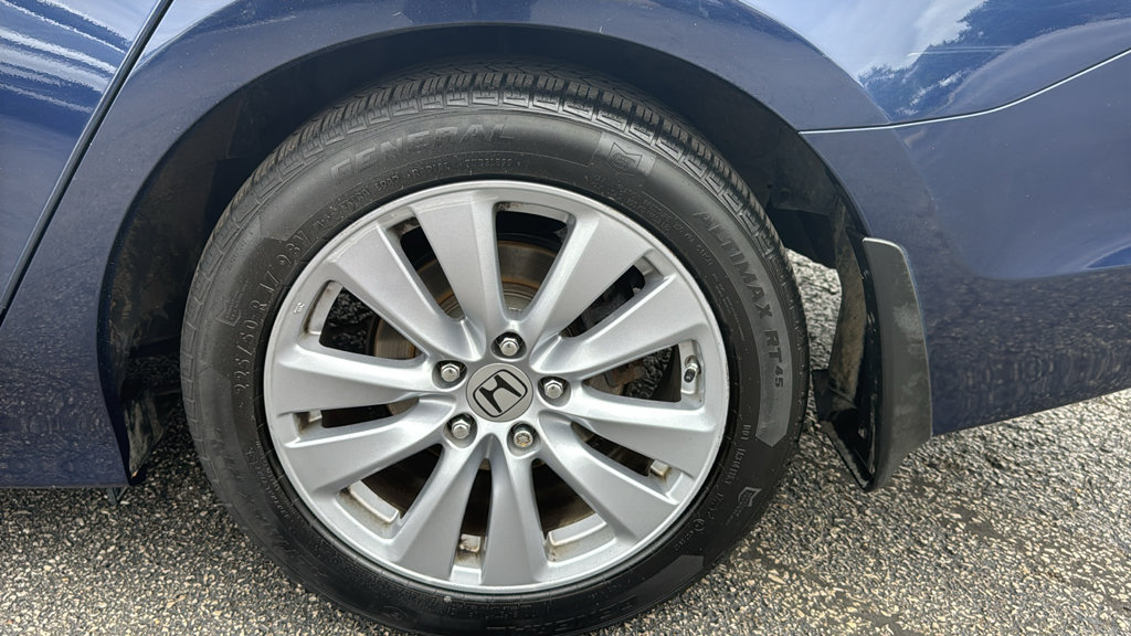 Used 2011 Honda Accord EX-L image 9