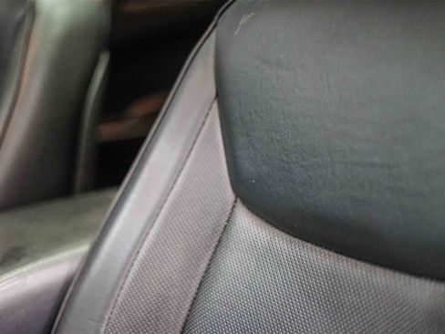 Used 2019 Chrysler 300 Limited image 26