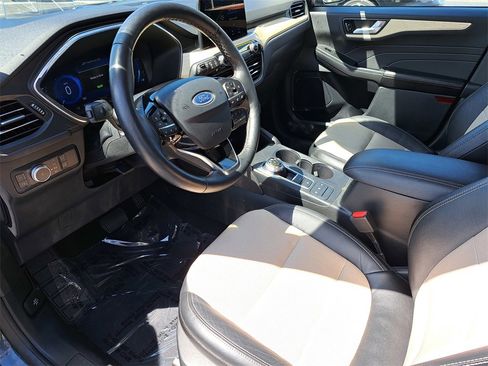 Used 2022 Ford Escape Titanium w/ Titanium Elite Package image 7