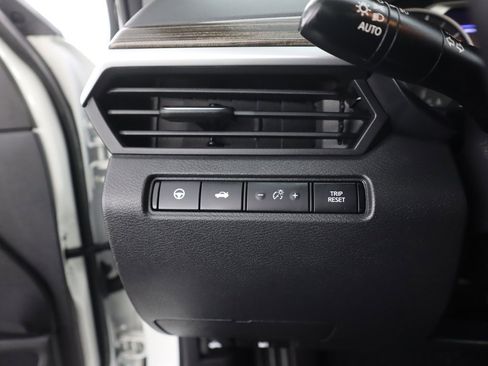 Used 2020 Nissan Altima 2.0 Platinum image 40