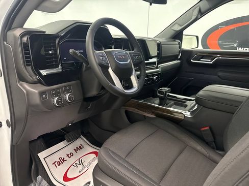 New 2026 GMC Sierra 1500 Elevation AWD/4WD image 9