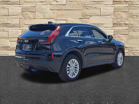 Used 2024 Cadillac XT4 Luxury w/ Trailering Package AWD/4WD image 4