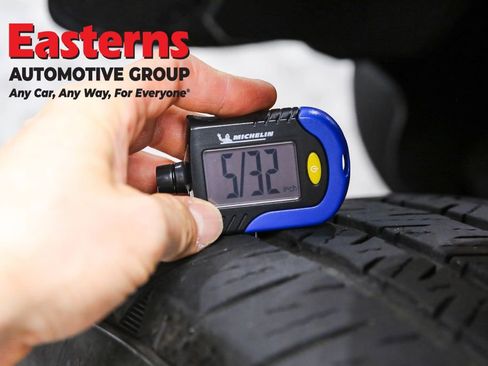 Used 2024 Jeep Wrangler Unlimited AWD/4WD image 30