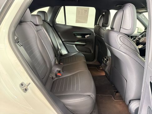 Used 2023 Mercedes-Benz GLC 300 4MATIC image 28