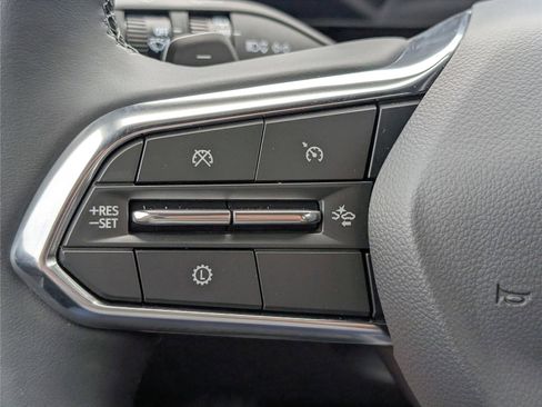 New 2026 Chevrolet Equinox LT w/ Convenience Package II FWD image 22