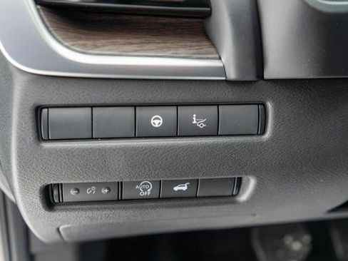 New 2026 Nissan Rogue Platinum image 17