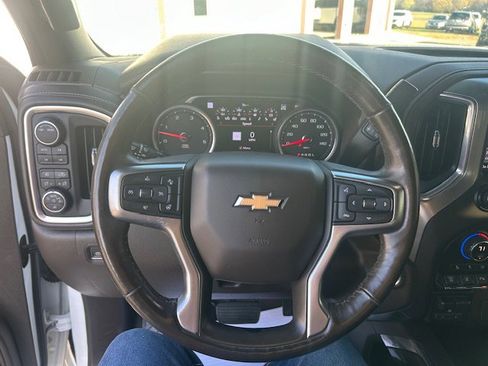 Used 2020 Chevrolet Silverado 2500 LTZ w/ LTZ Premium Package image 22