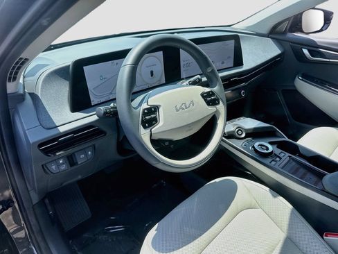 Used 2024 Kia EV6 Wind w/ Wind Technology Package RWD image 9