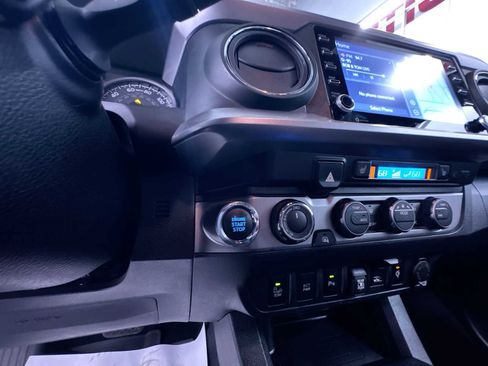 Used 2023 Toyota Tacoma Limited image 17
