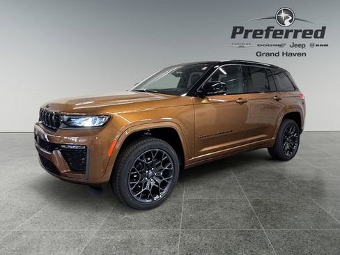 New 2026 Jeep Grand Cherokee Summit AWD/4WD image 12