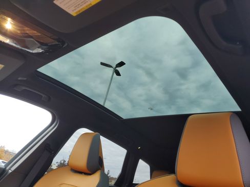 New 2026 BMW X3 M50 w/ Premium Package image 9