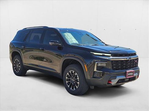 New 2026 Chevrolet Traverse Z71 w/ Enhanced Driving Package image 7