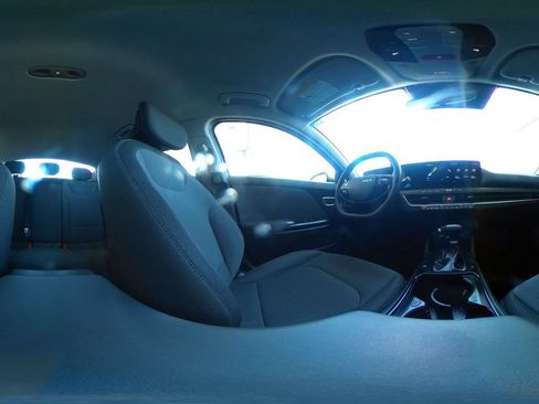 Used 2025 Kia K4 FWD image 37