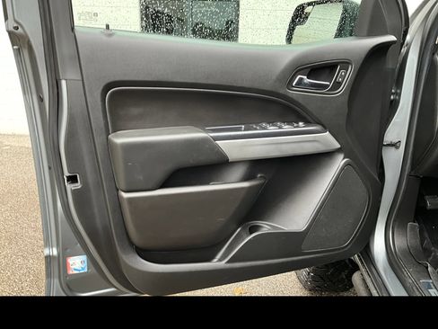 Used 2019 Chevrolet Colorado ZR2 w/ Colorado ZR2 Bison Edition AWD/4WD image 24