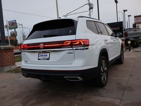 Used 2024 Volkswagen Atlas SE image 7